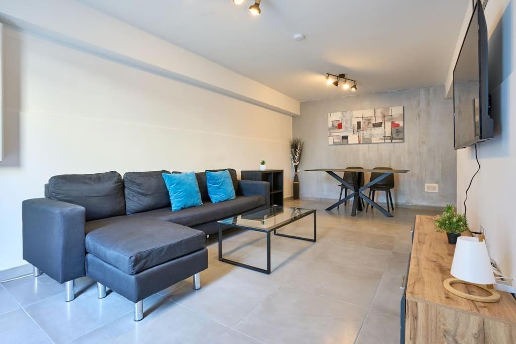Urban Front - Walking Distance From Paceville And St George Bay Beach Is-Swieqi Extérieur photo