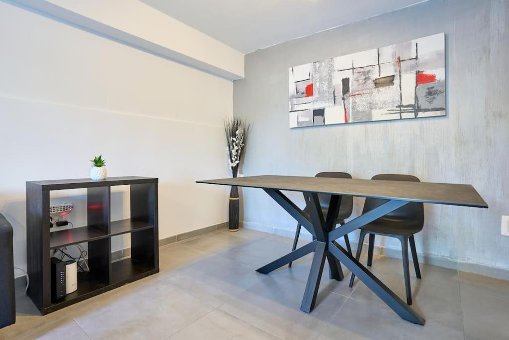Urban Front - Walking Distance From Paceville And St George Bay Beach Is-Swieqi Extérieur photo