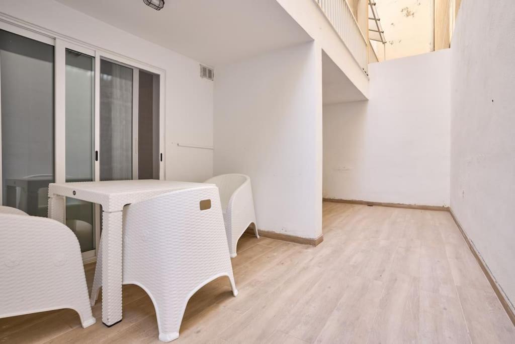 Urban Front - Walking Distance From Paceville And St George Bay Beach Is-Swieqi Extérieur photo