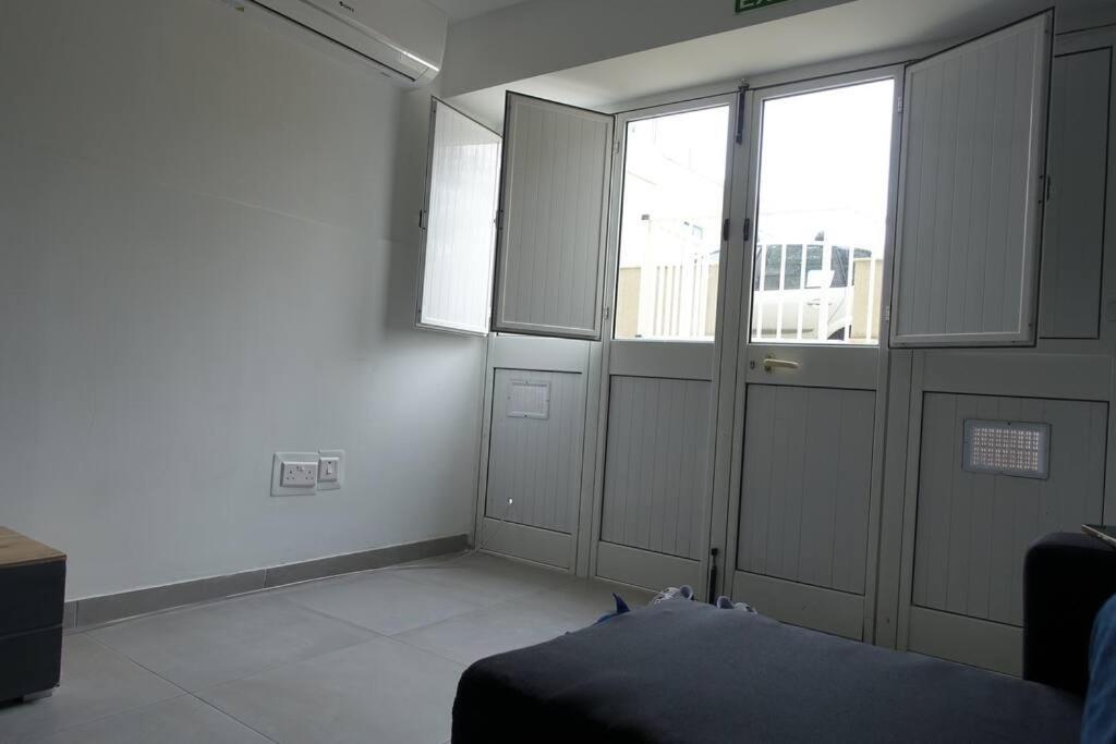 Urban Front - Walking Distance From Paceville And St George Bay Beach Is-Swieqi Extérieur photo